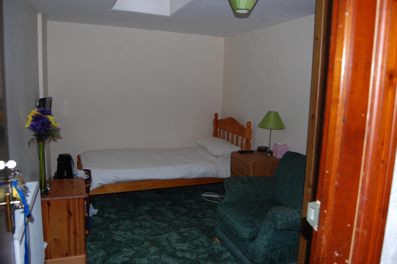 White Horse Hotel Strichen エクステリア 写真